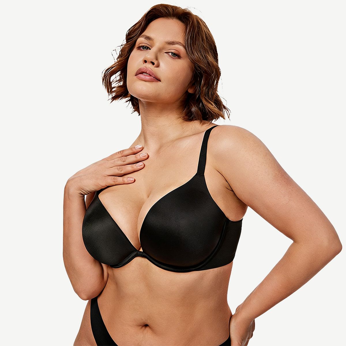 Seamless Plus Size Plunge Push-Up Bra Underwire, Black Wingslove