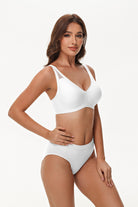 Side profile of Wingslove wireless white bra with pad inserts and smooth back coverage