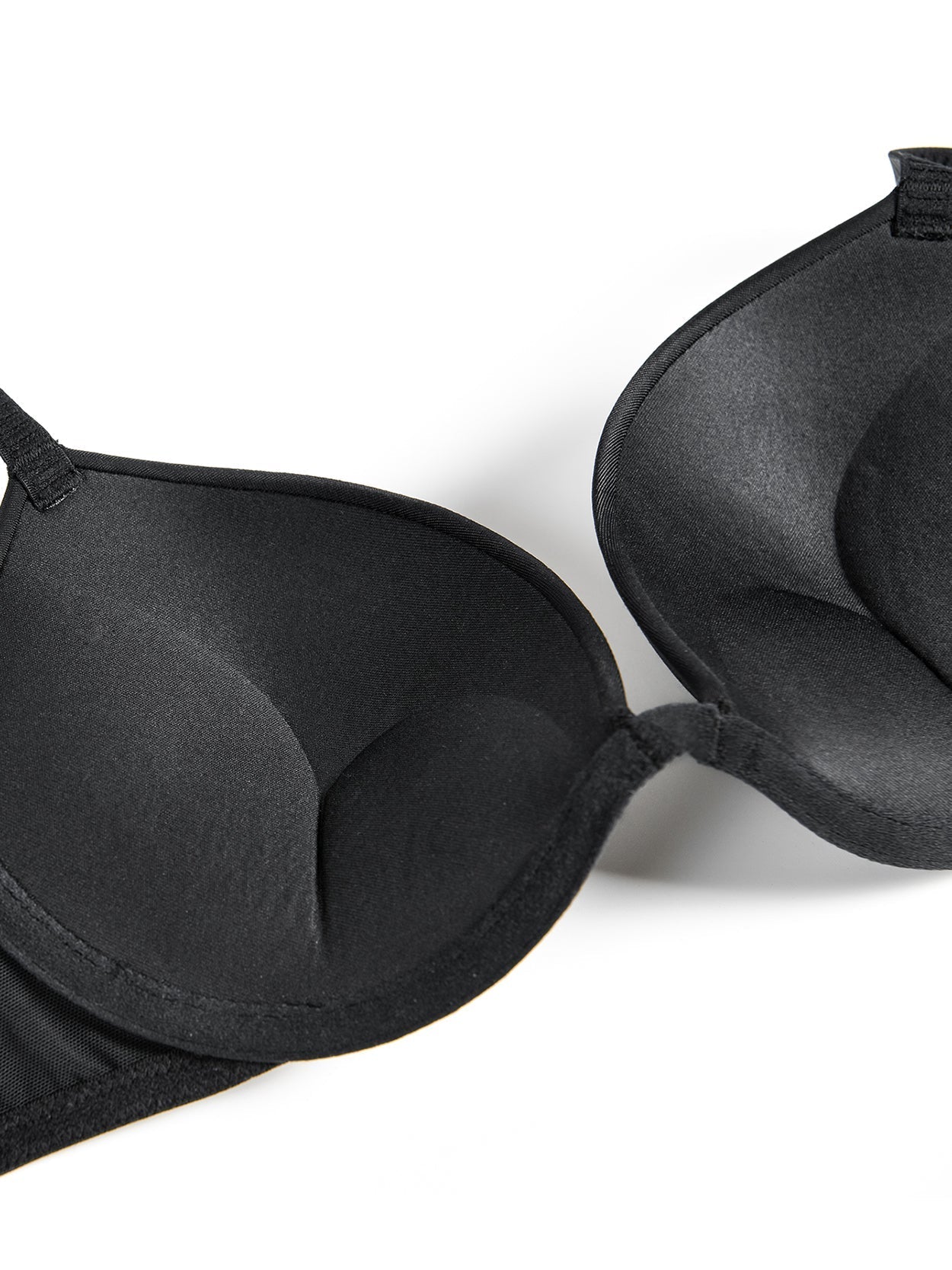 Party all night, effortlessly with Wunderlove Invisible bra. It's a  necessary addition to your top-drawer! Super lightweight, super comfy, and  super