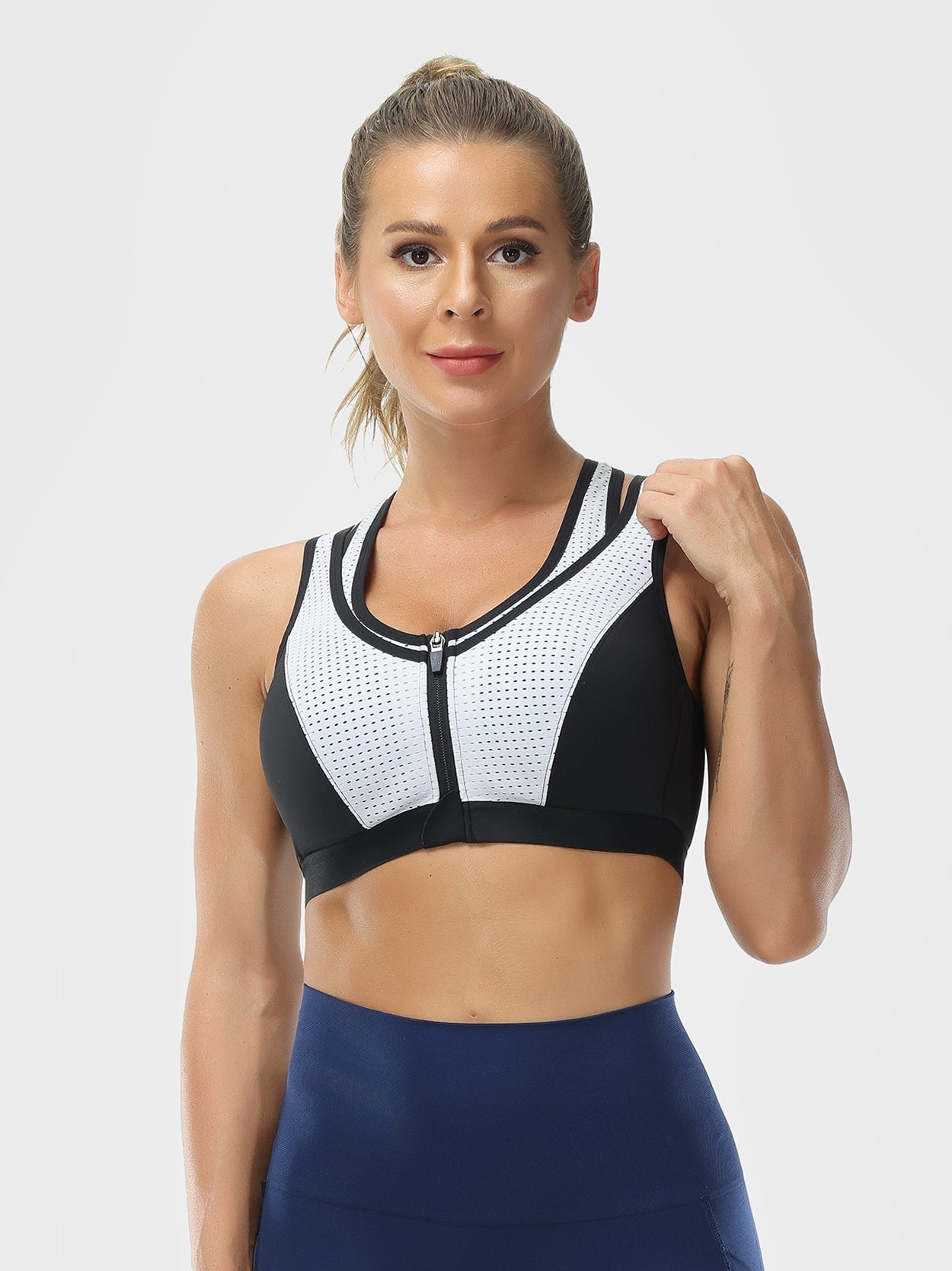 https://wingslove.com/cdn/shop/products/zip-front-sports-bra-high-impact-workout-bra-514295.jpg?v=1657040457